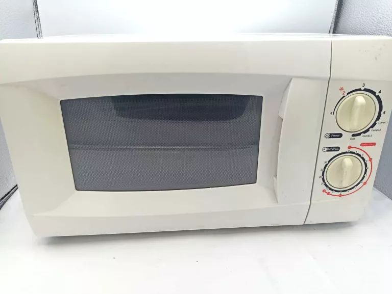 KUCHENKA MIKROFALOWA MDA MWG7017W