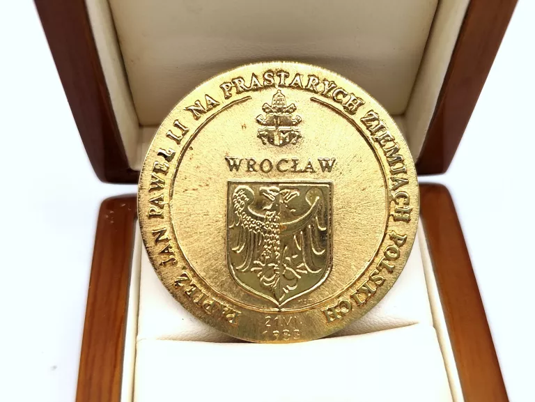 MEDAL PAMIĄTKOWY JAN PAWEŁ II