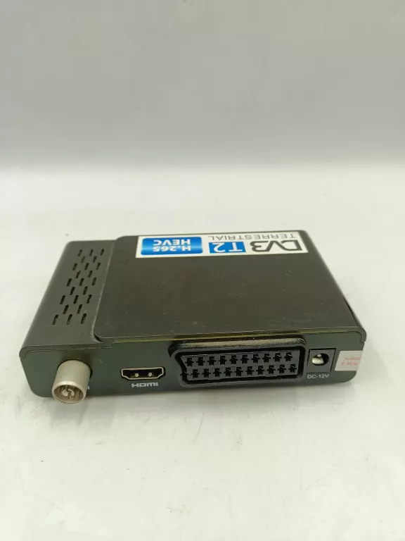 DEKODER DVB-T2 EMOS EM190-S + ZASILACZ+ PILOT