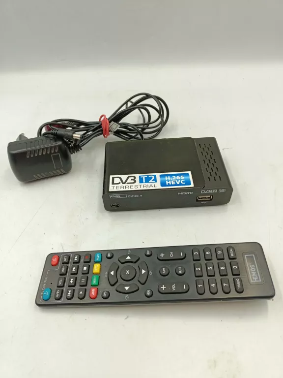 DEKODER DVB-T2 EMOS EM190-S + ZASILACZ+ PILOT