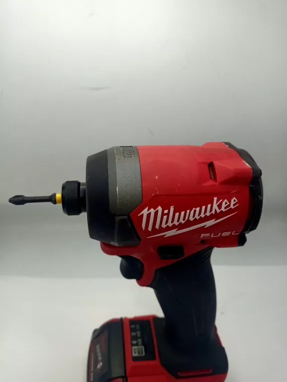 ZAKRĘTARKA UDAROWA MILWAUKEE M18 FID3 AKU 5,0AH