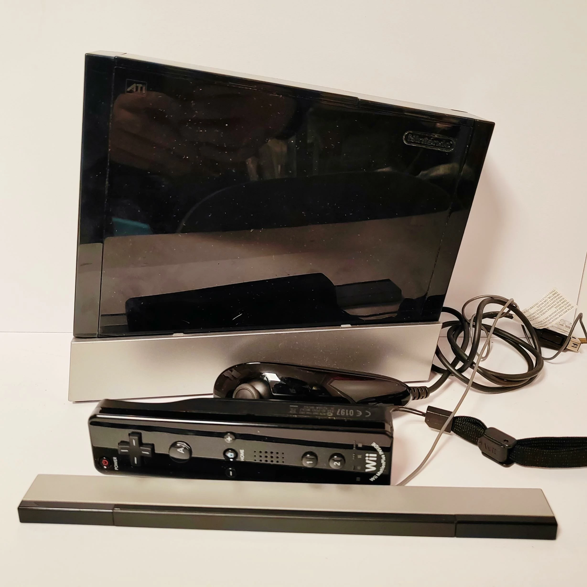 konsola-nintendo-wii-rvl-001-eur-czarna-model-43578854