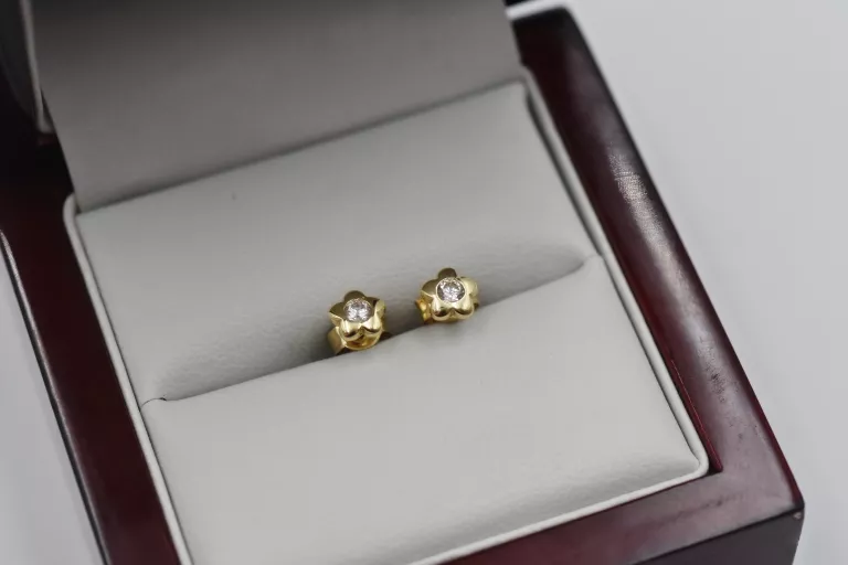 ZŁOTE KOLCZYKI Z CYRKONIAMI - 14K 585 - 0,78G SZTYFT