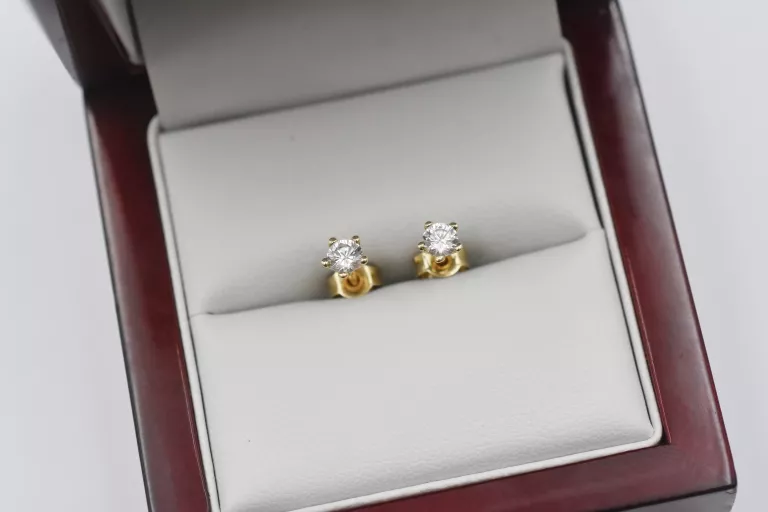ZŁOTE KOLCZYKI Z CYRKONIAMI - 14K 585 - 0,93G SZTYFT