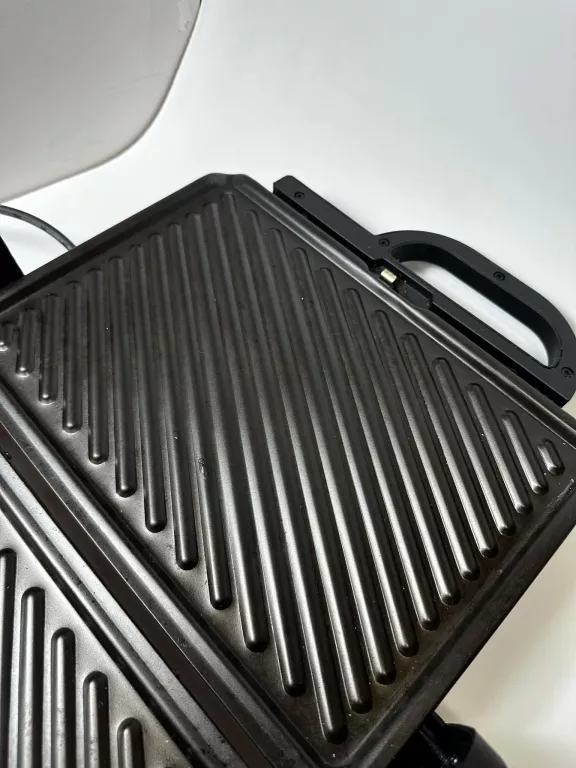 GRILL ELEKTRYCZNY SILVERCREST SKG 1700 B3