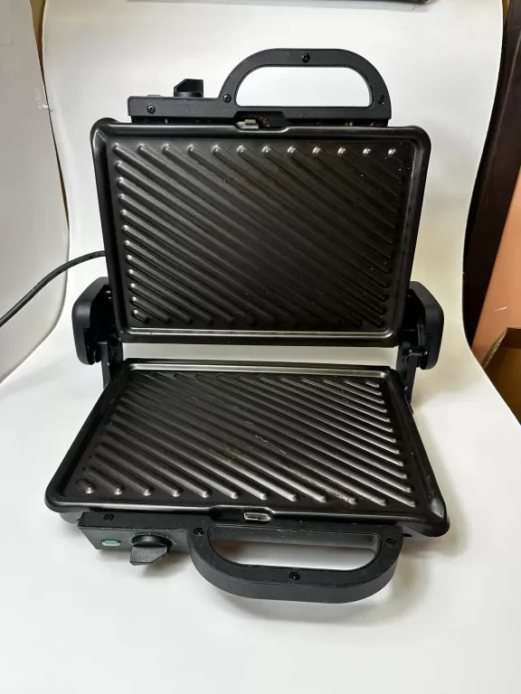 GRILL ELEKTRYCZNY SILVERCREST SKG 1700 B3