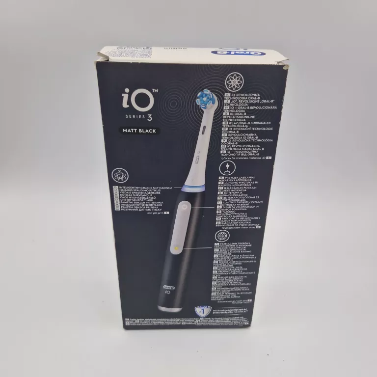 SZCZOTECZKA ELEKTRYCZNA ORAL-B IO3 MATT CZARNY