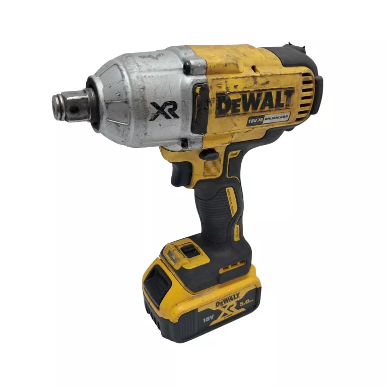 KLUCZ DEWALT DCF897