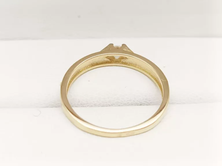 klasyczny-zloty-pierscionek-585-268g-material-15835-2