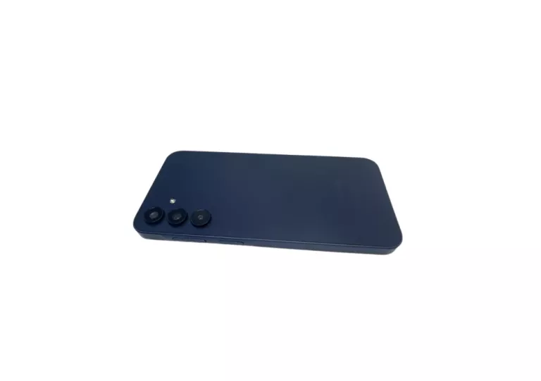 SAMSUNG GALAXY A15 5G 4/128 GB 5000MAH 50/5/2/13 MPX 5,6" OPIS!