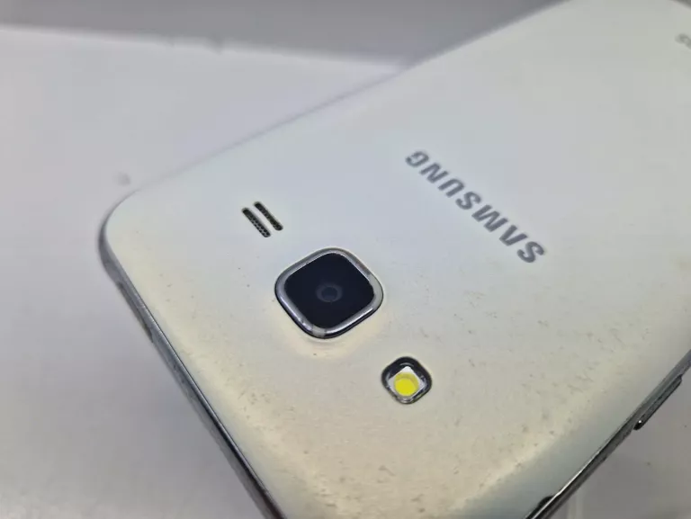 TELEFON SAMSUNG GALAXY J