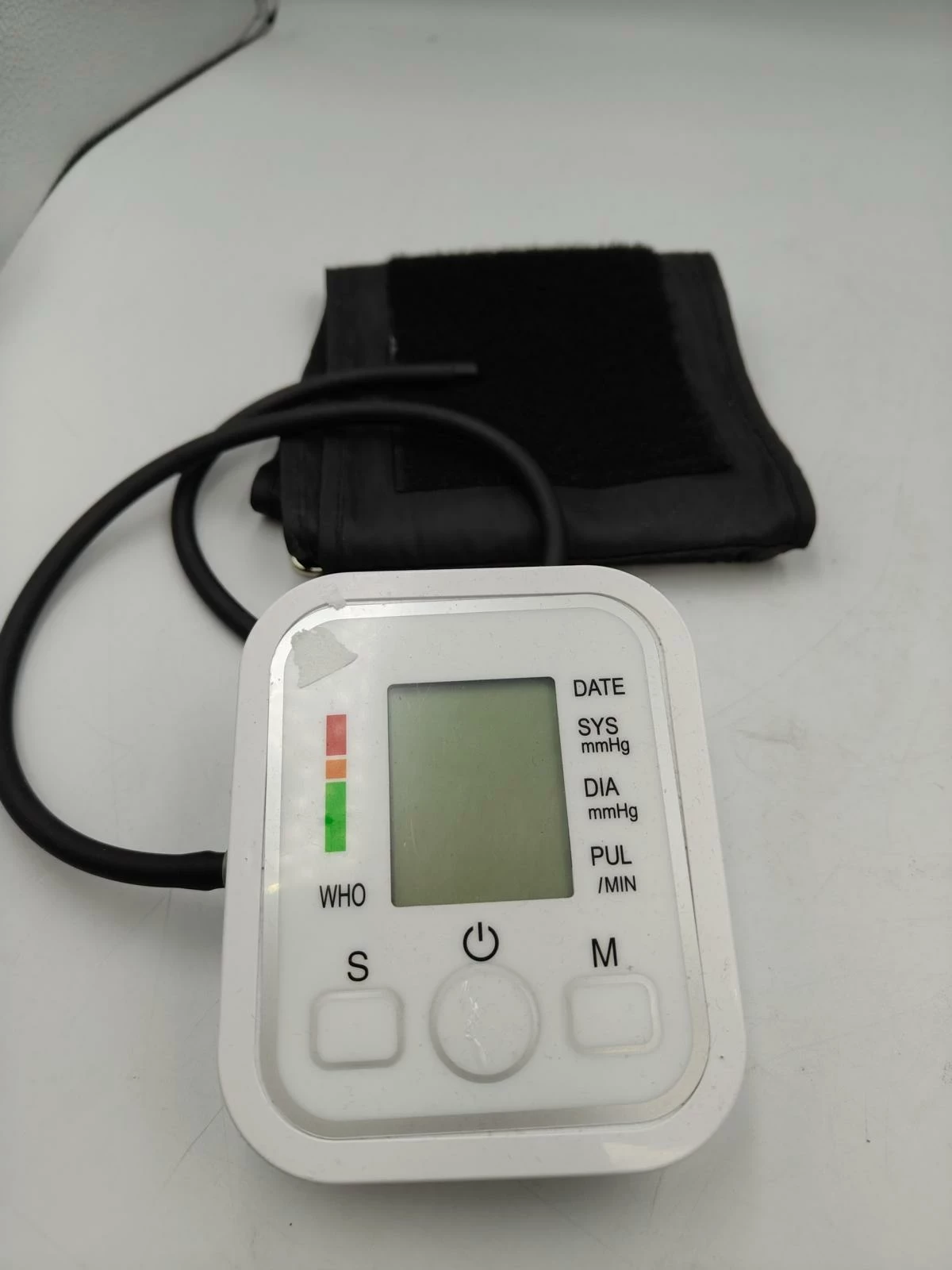 cisnieniomierz-naramienny-bialy-wyrob-medyczny-249829-1765555