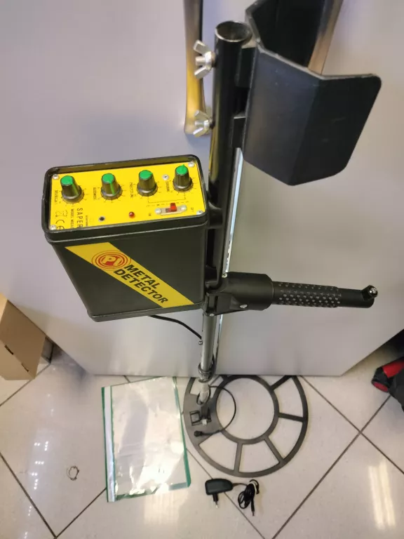 METAL DETECTOR WYKRYWACZ METALI MIDAS SAPER Z DETEKTOREM + ŁADOWARKA+PAPIE