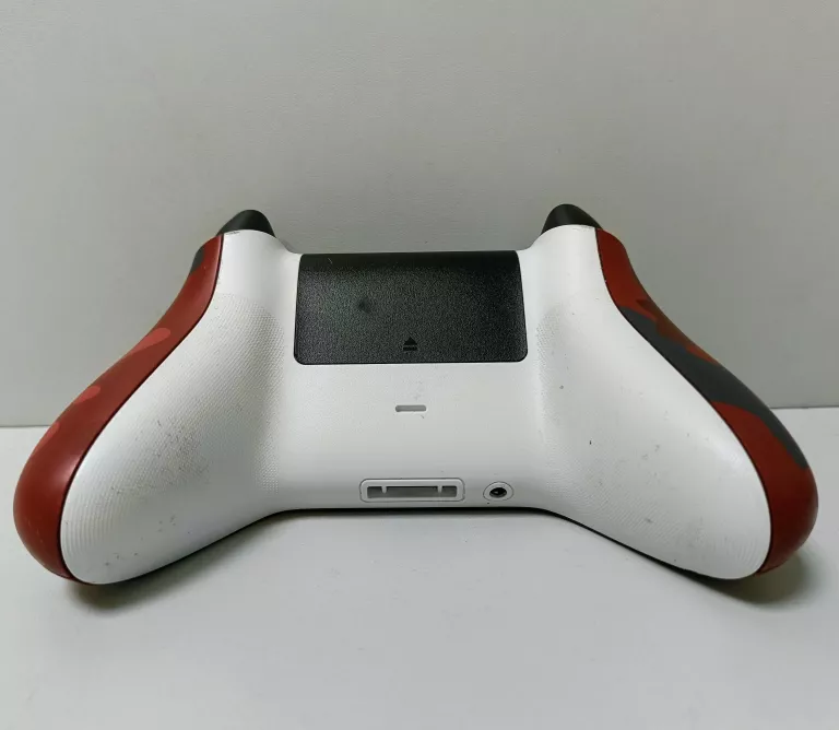 PAD XBOX ONE CZERWONE MORO