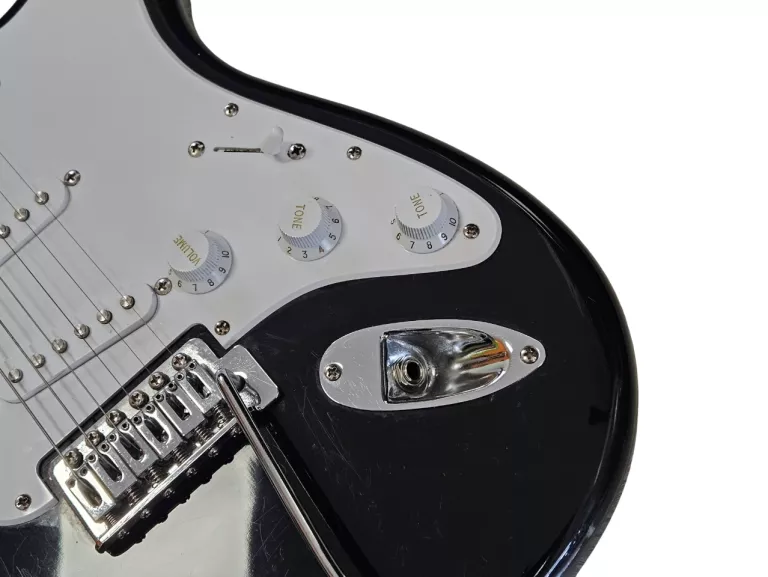 GITARA ELEKTRYCZNA FENDER SQUIER STRATOCASTER + WZMACNIACZ KUSTOM KGBAT10