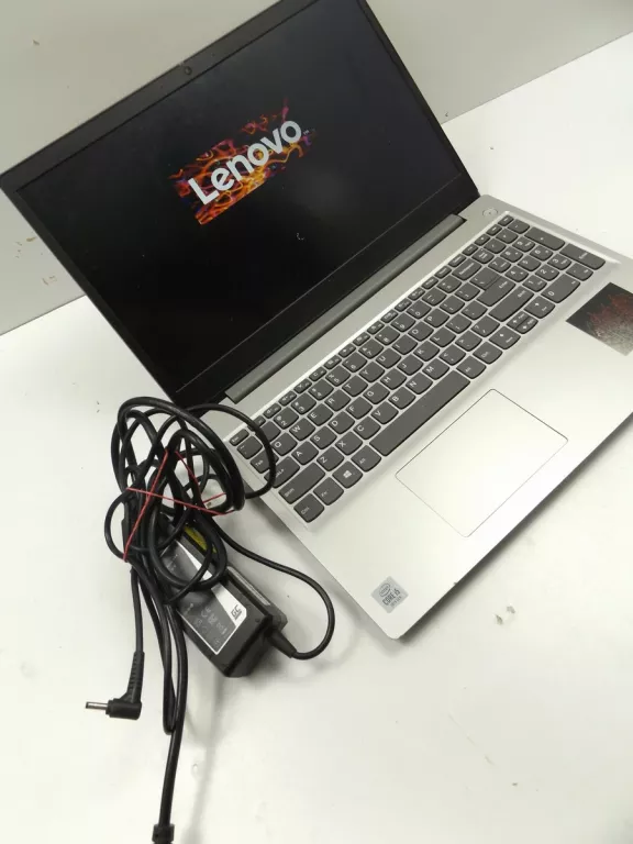 LAPTOP LENOVO INTEL UHD GRAPHICS I5-1035G1 8/500GB WIN10