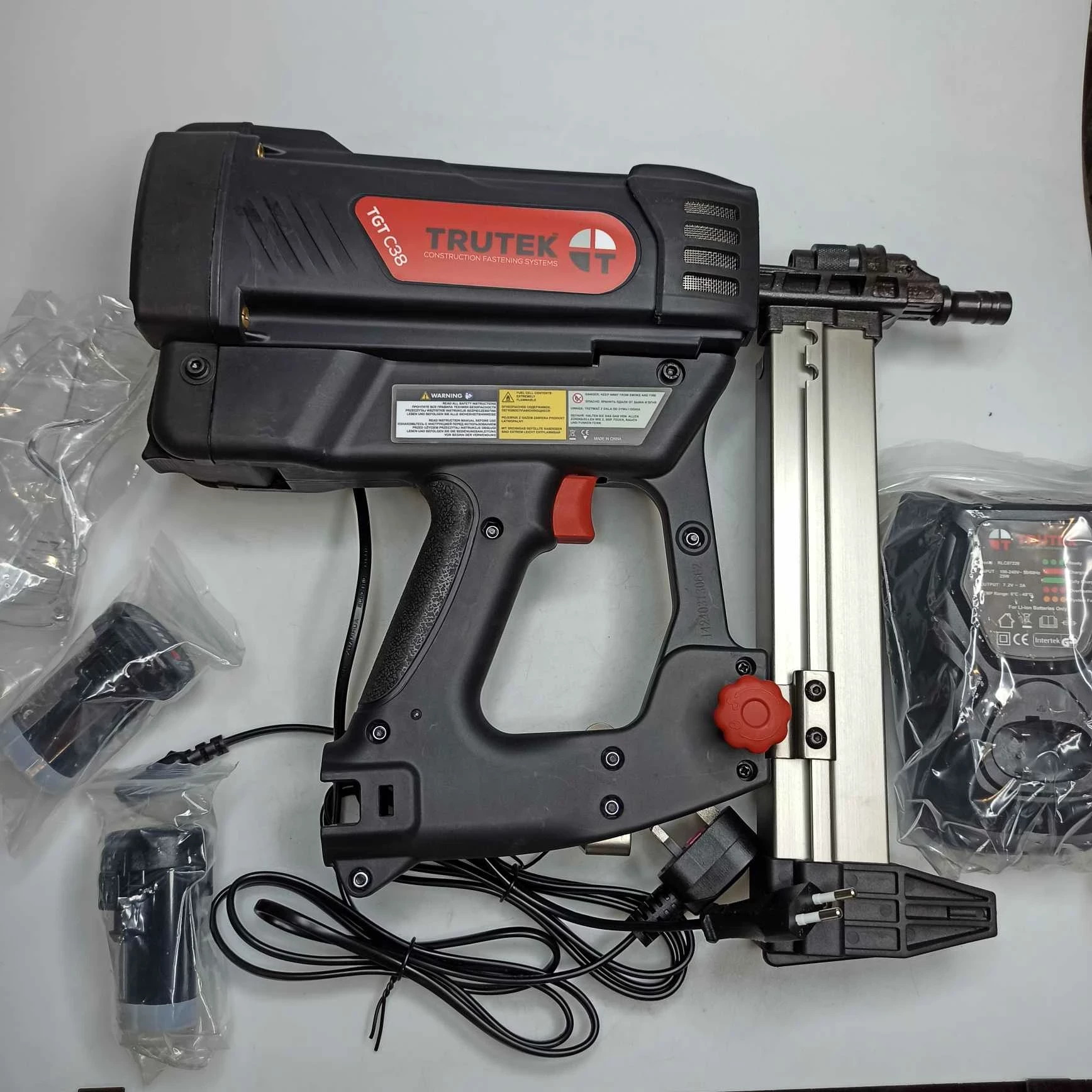 osadzak-gazowy-trutek-tgtc38-w-walizce-zasilanie-209202-1769276