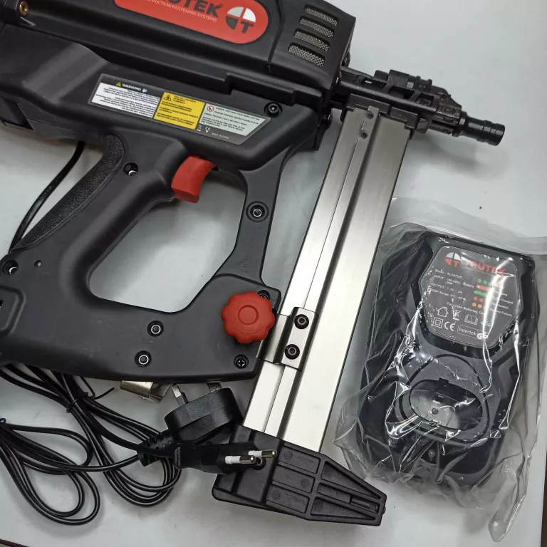 osadzak-gazowy-trutek-tgtc38-w-walizce-seria-pulsa