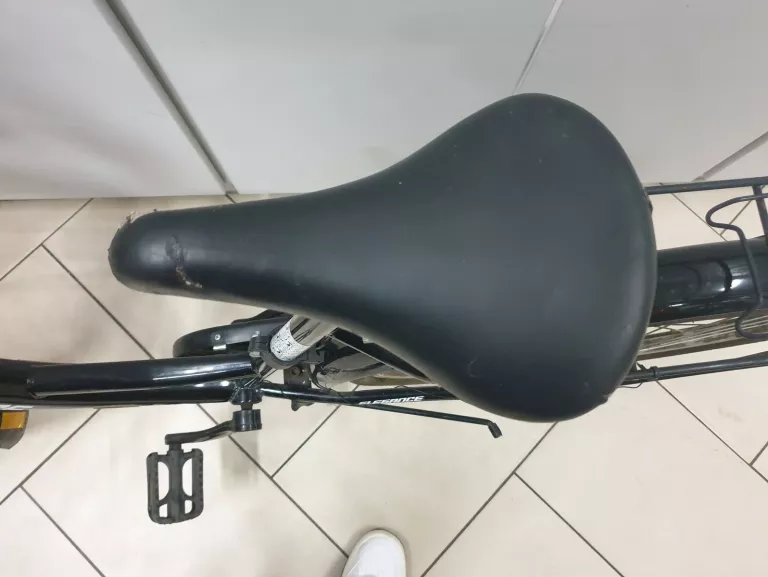 rower-miejski-damski-elegance-czarny-material-ramy-179-3