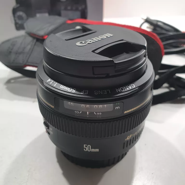 APARAT CANON 70D + OBIEKTYW CANON 18-55MM+ CANON 50 EF 1.4