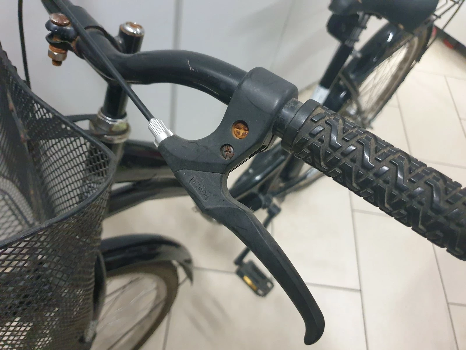 rower-miejski-damski-elegance-czarny-plec-130411-1