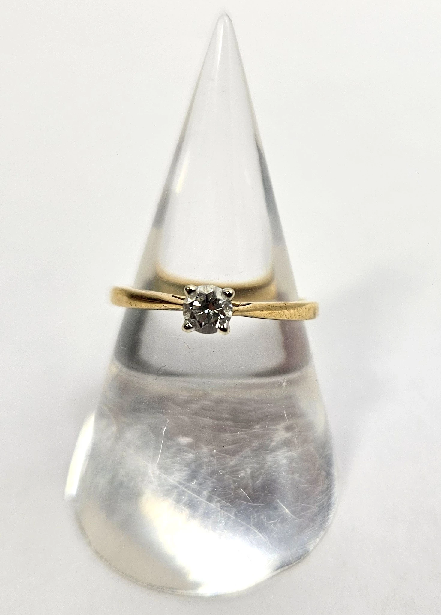 zloty-pierscionek-diament-018ct-585-129g-r8-stan-11323-2