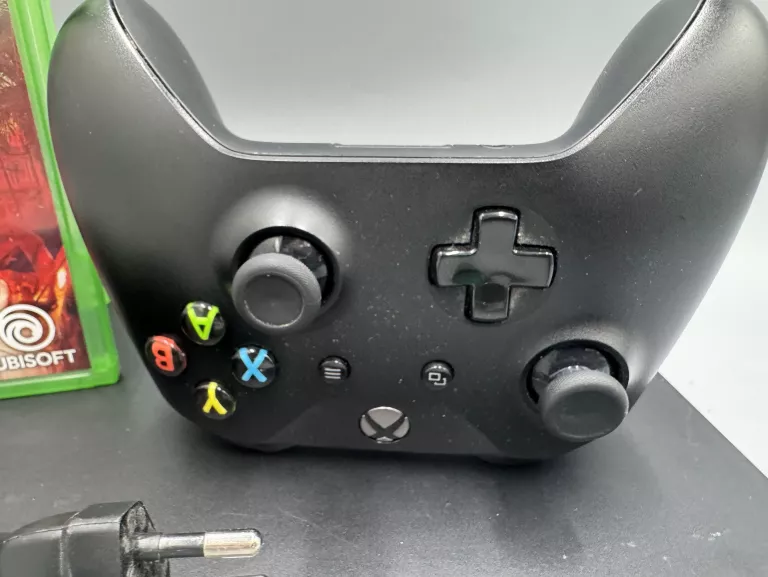 KONSOLA  KONSOLA XBOX ONE X 1787/PAD/GRA