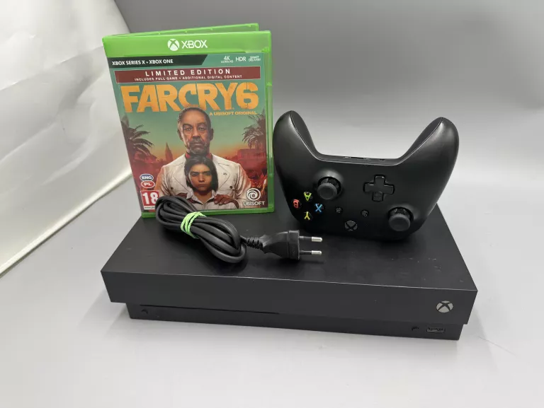 KONSOLA  KONSOLA XBOX ONE X 1787/PAD/GRA