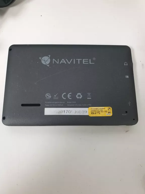 NAWIGACJA NAVITEL C400 5 " - UCHWYT NIE PASUJE DO MODELU