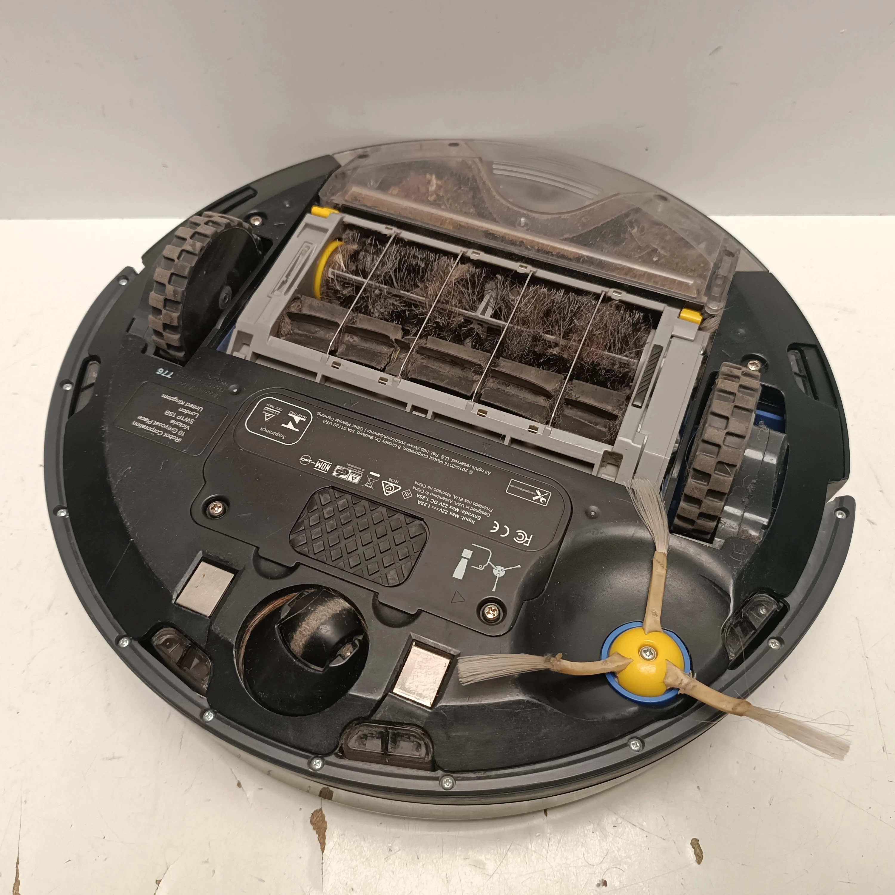 irobot-roomba-sw1p-1sb-kolor-dominujacy-129357-11