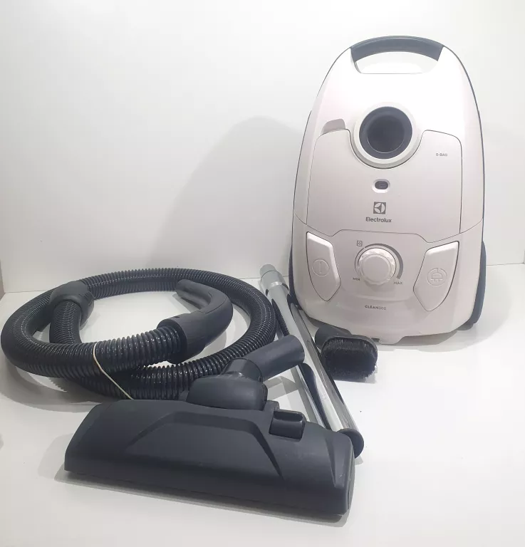 ODKURZACZ ELECTROLUX CLEAN 300 EB31C1SW