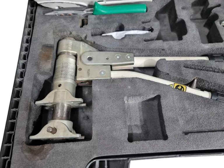 zaciskarka-kielichujaca-praska-rehau-marka-127509-30