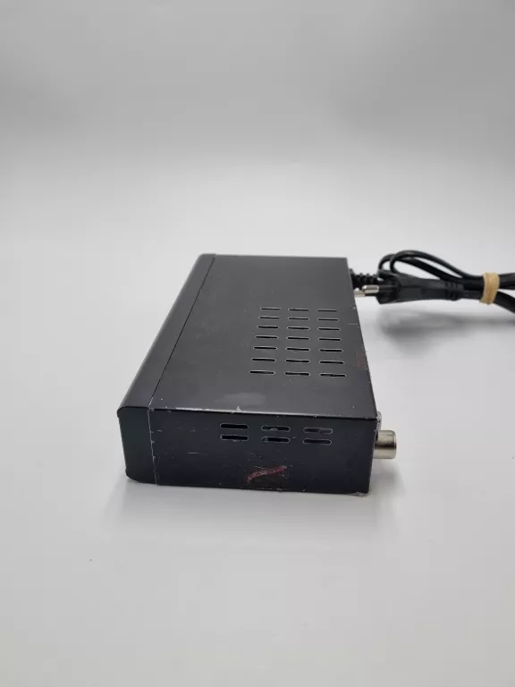 DEKODER DVB-T2 CABLETECH URZ0336B