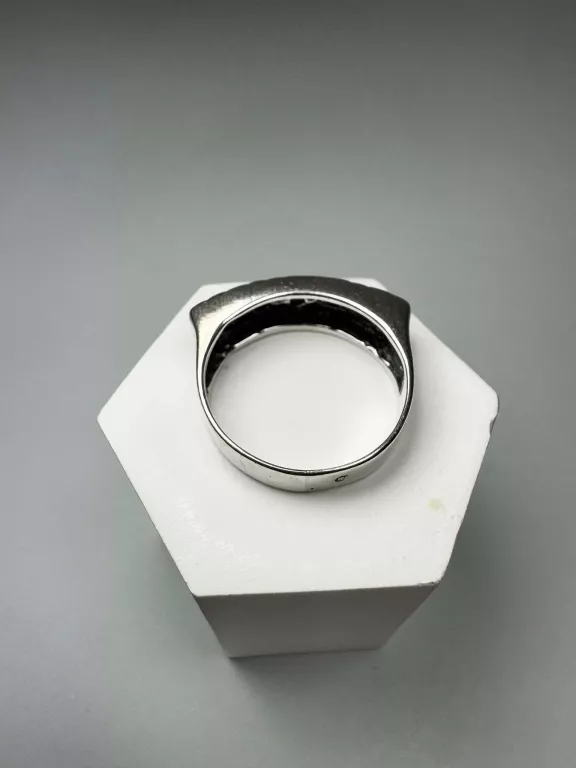 srebrny-pierscionek-pr925-kamien-17088-524288