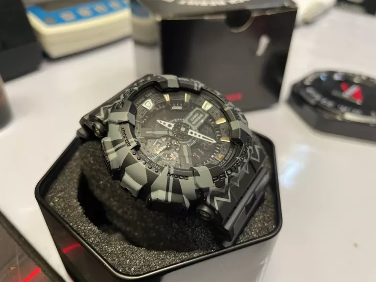 ZEGAREK G SHOCK 5146+PUD