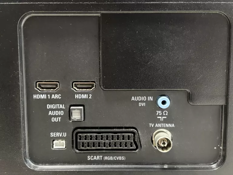 TELEWIZOR PHILIPS 32PHH4200 32" LED 50HZ + PILOT + CHROMECAST NC2-6A5