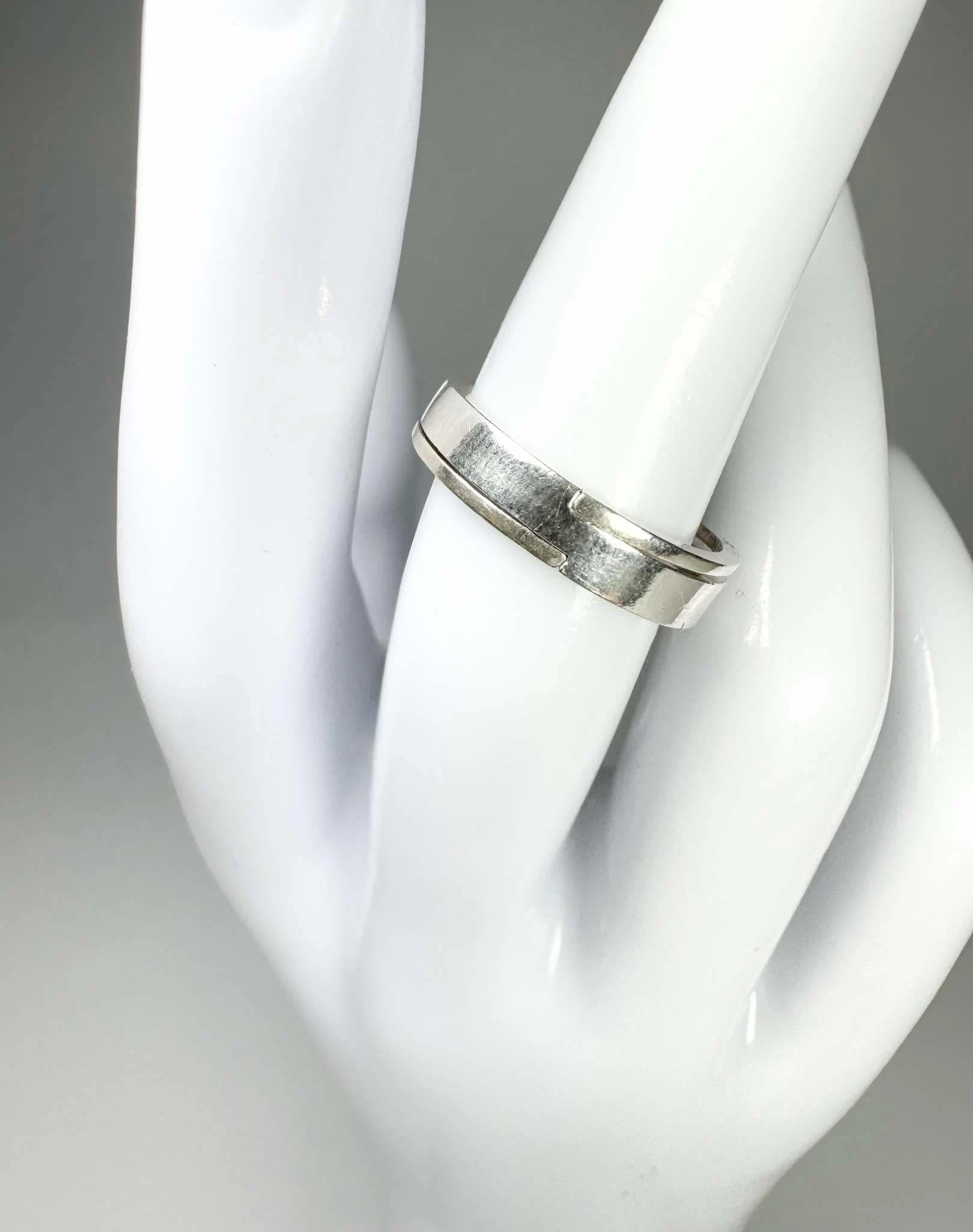 srebrny-pierscionek-pr925-marka-248811-1964875