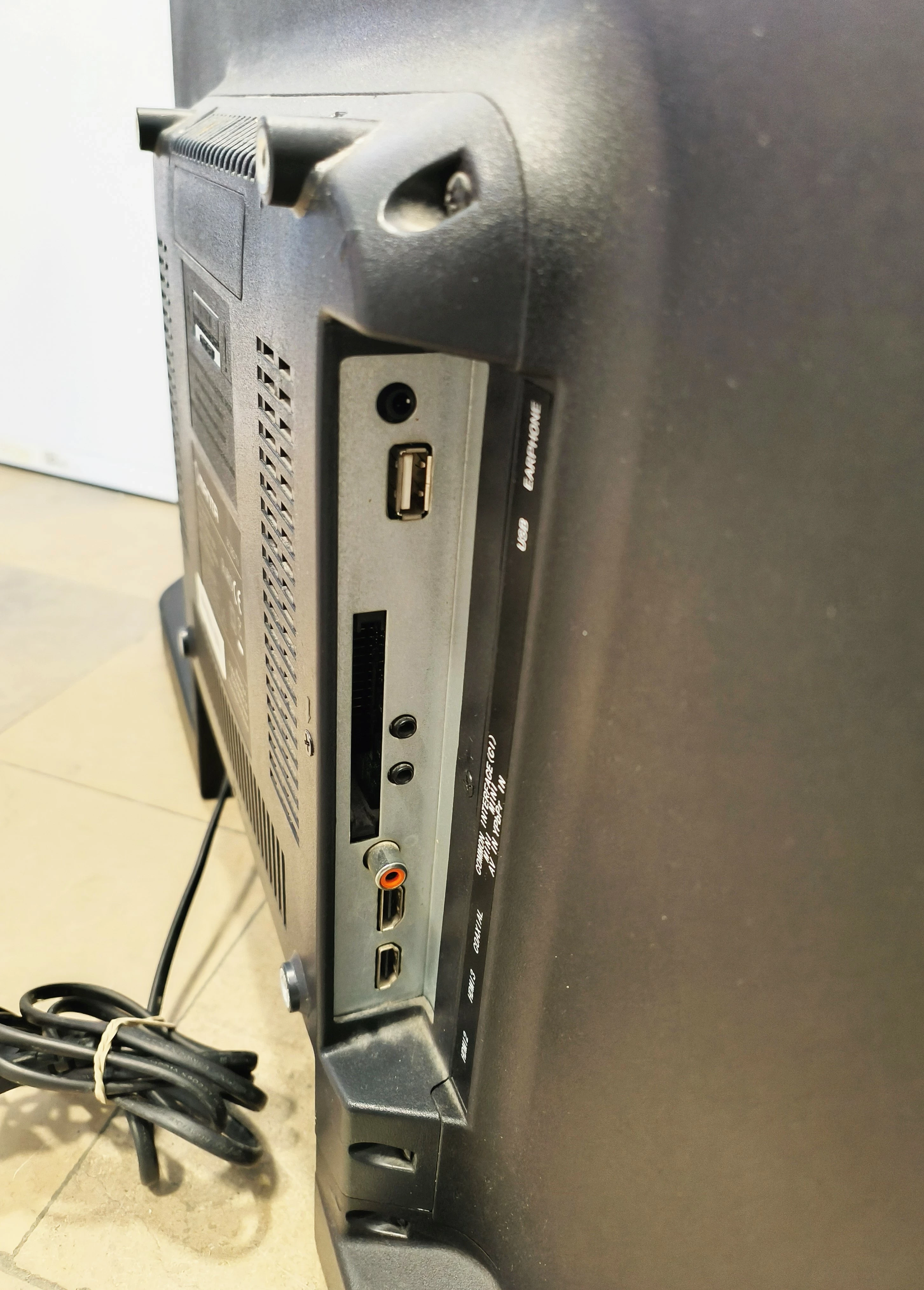 telewizor-manta-32lhn89t-brak-pilota-marka-211398-249490