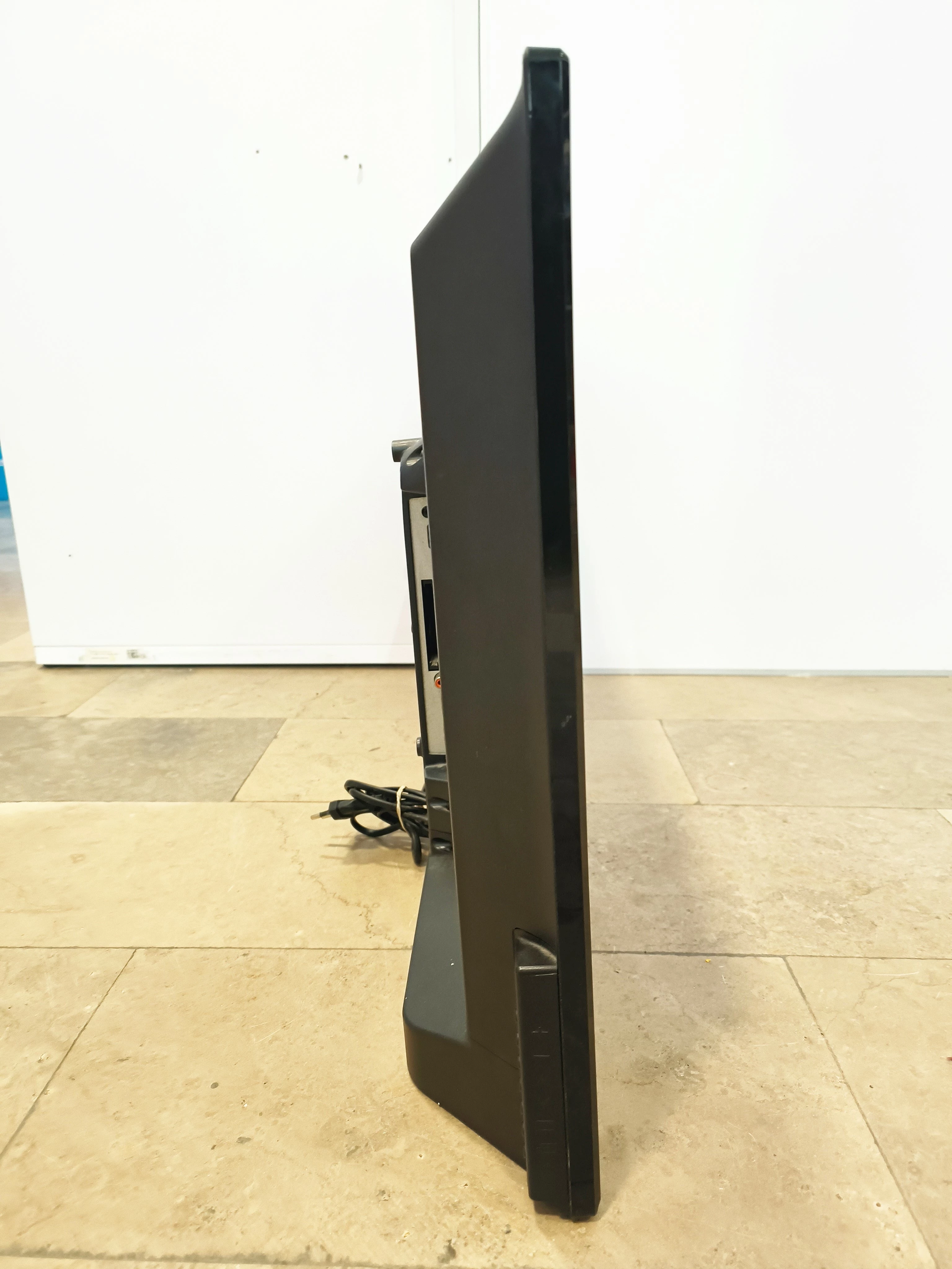 telewizor-manta-32lhn89t-brak-pilota-typ-telewizora-211486-250142