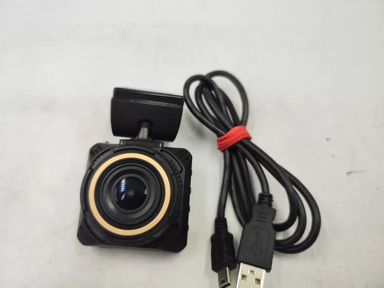 WIDEOREJESTRATOR NAVITEL R650 NV