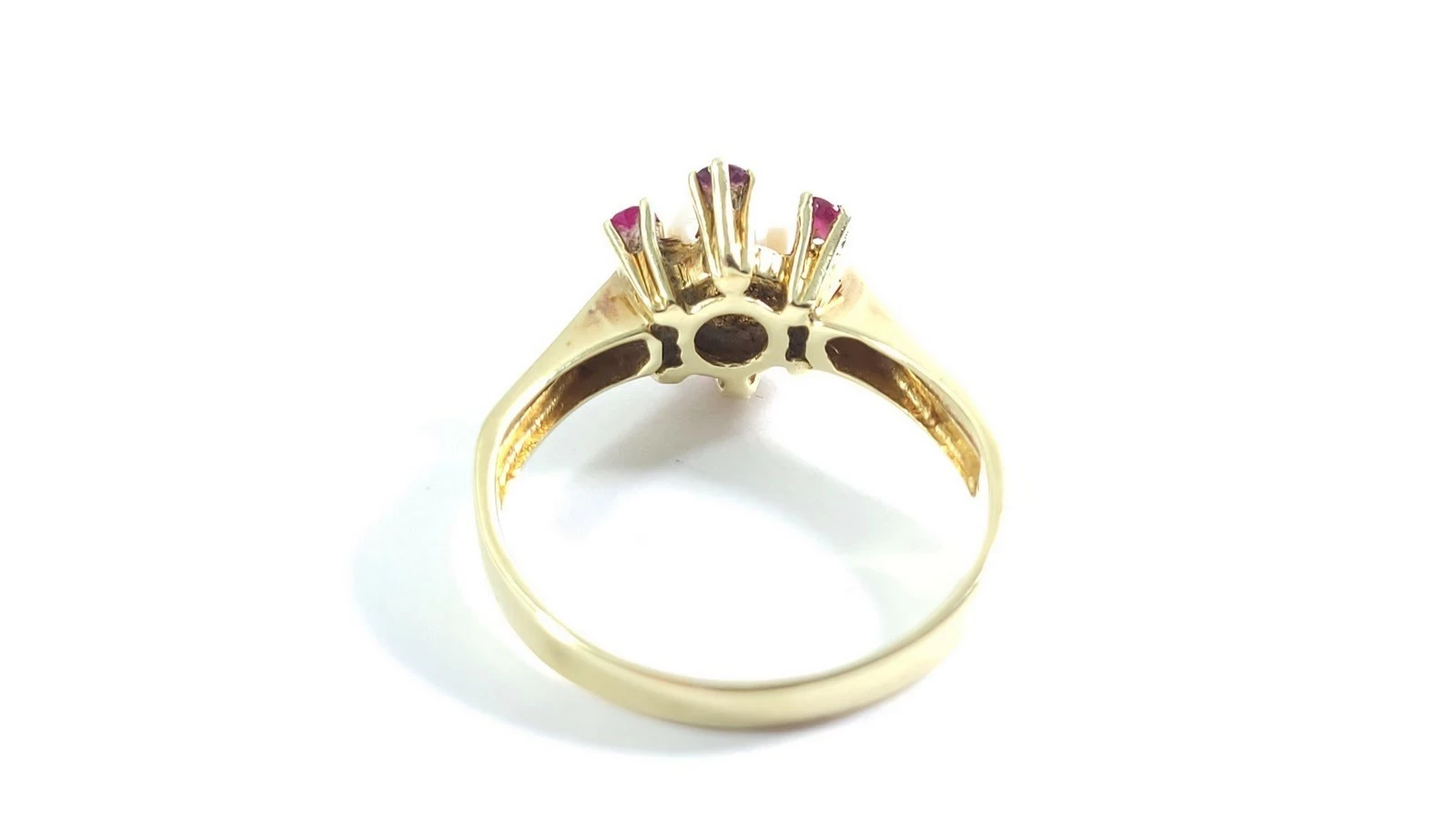 stylowy-zloty-pierscionek-kwiatek-585-r17-material-15835-2