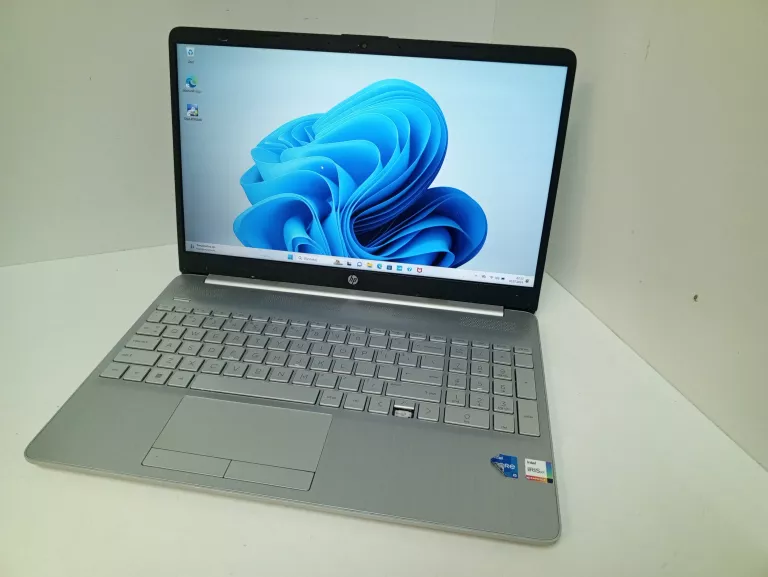 LAPTOP HP 15-DW3113NW I5/ 8 GB / 512 GB