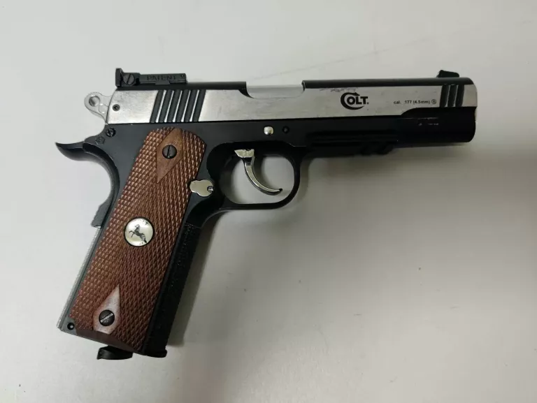 WIATRÓWKA COLT SPECIAL COMBAT 1911