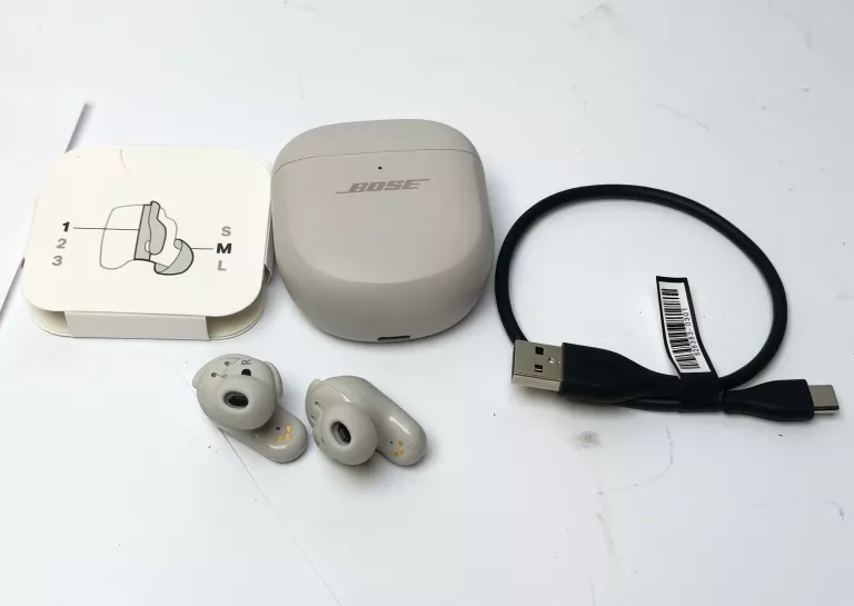 SŁUCHAWKI  BOSE QUIETCOMFORT ULTRA EARBUDS ETUI ŁAD