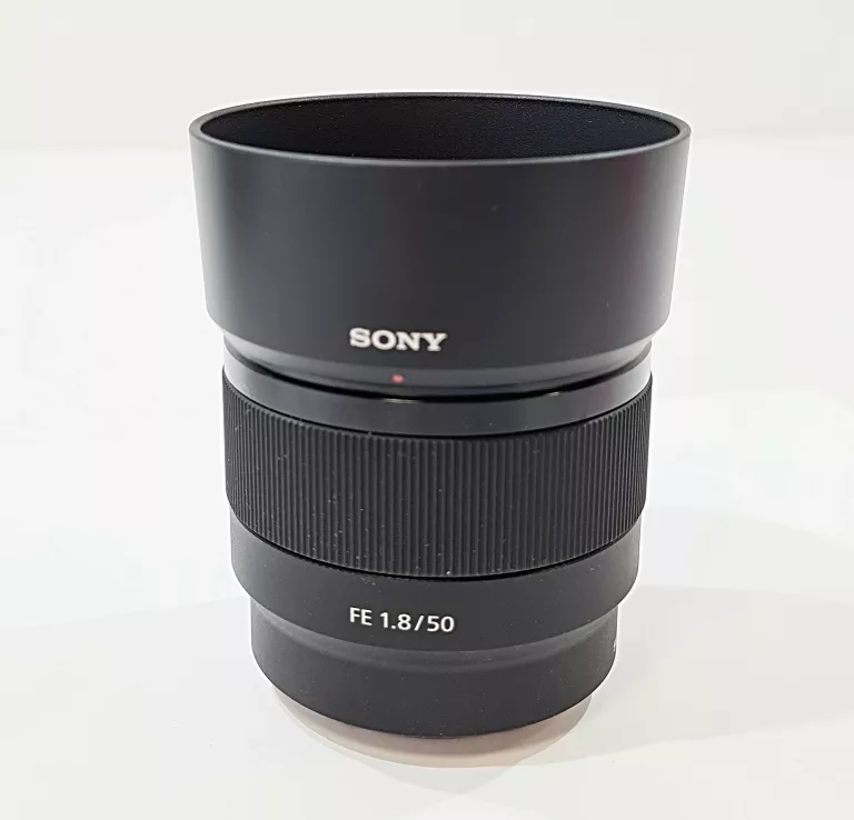 APARAT SONY A7 OBIEKTYW SONY FE 1.8/50 OBIEKTYW TTARTISAN AF 1.8/35