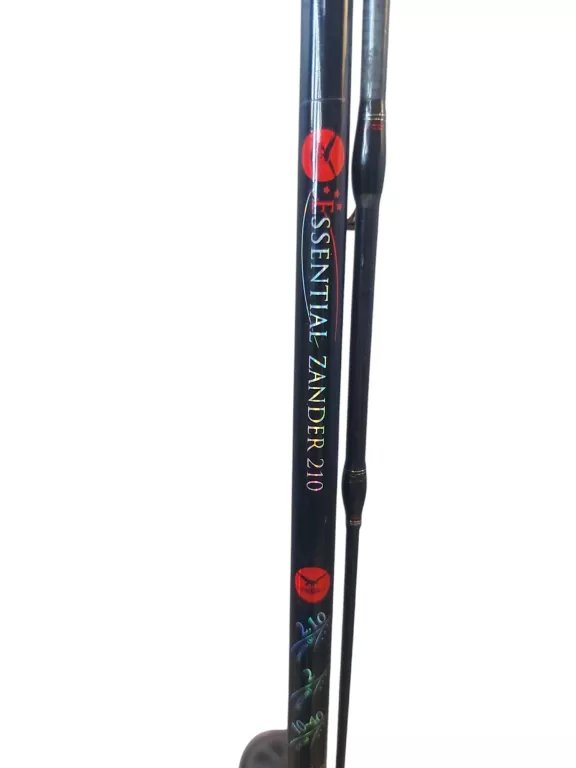 WĘDKA ESSENTIAL ZANDER 210+ KOŁOWROTEK SHIMANO R2000