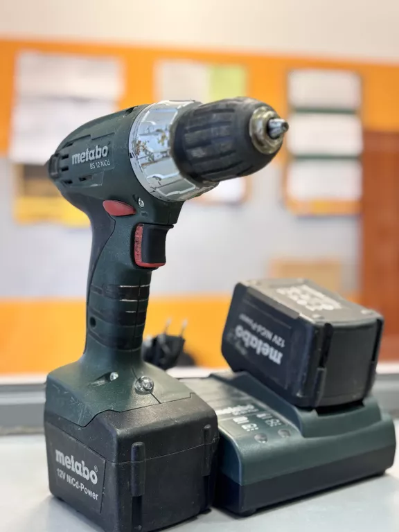 WKRĘTARKA METABO BS 12 NICD-POWER ŁAD 2XAKU