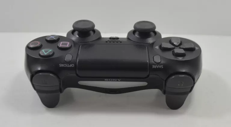 KONSOLA SONY PS4 CUH-1216A 500 GB + PAD + KABEL