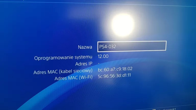 KONSOLA PS4 SLIM 500GB + PAD + 2 GRY GTA V CUH-2016A