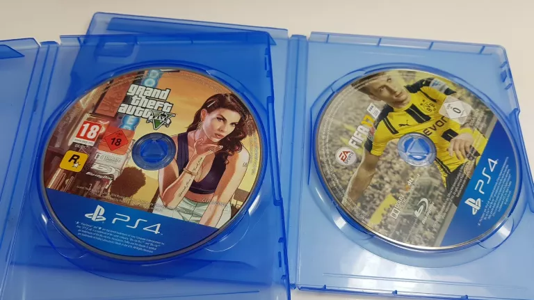 KONSOLA PS4 SLIM 500GB + PAD + 2 GRY GTA V CUH-2016A